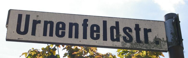 Straßenschild Urnenfeldstraße