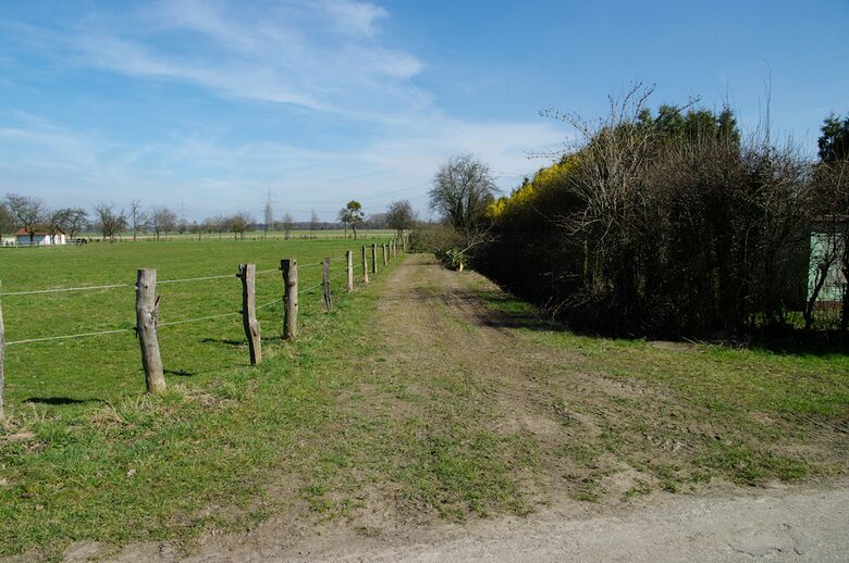 Straße-RH148 von In der Kuhweide aus