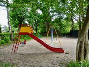 Spielplatz Veilchenstr 01.jpg
