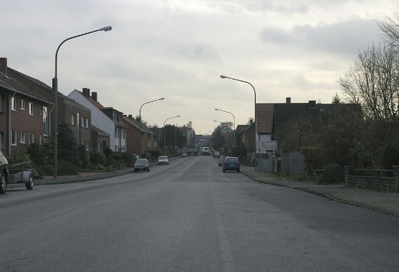 Kissinger Weg von der Waterloostraße aus