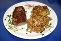 Roastbeef mit frischen Pfifferlingen und Pommes Macaire (Maxigastro)