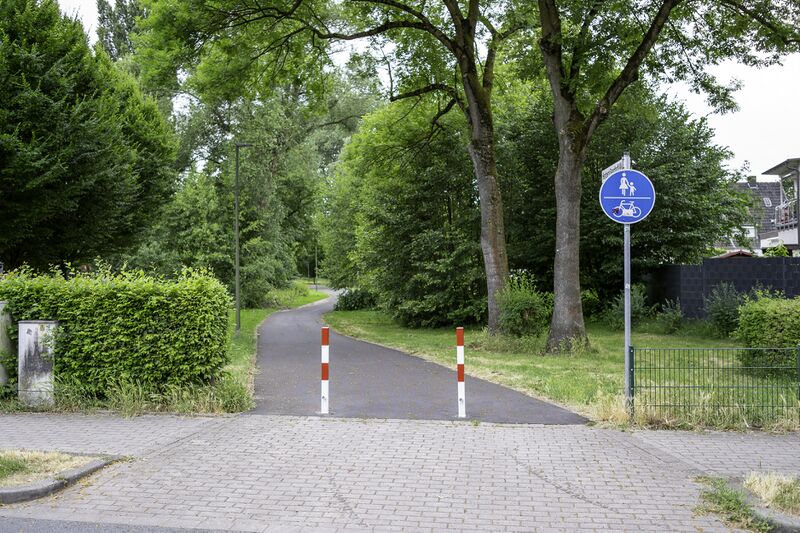 Datei:Herbert Sandhoff Weg 02.jpg