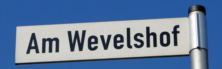 Straßenschild Am Wevelshof