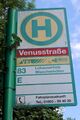 Haltestellenschild des alten Namens