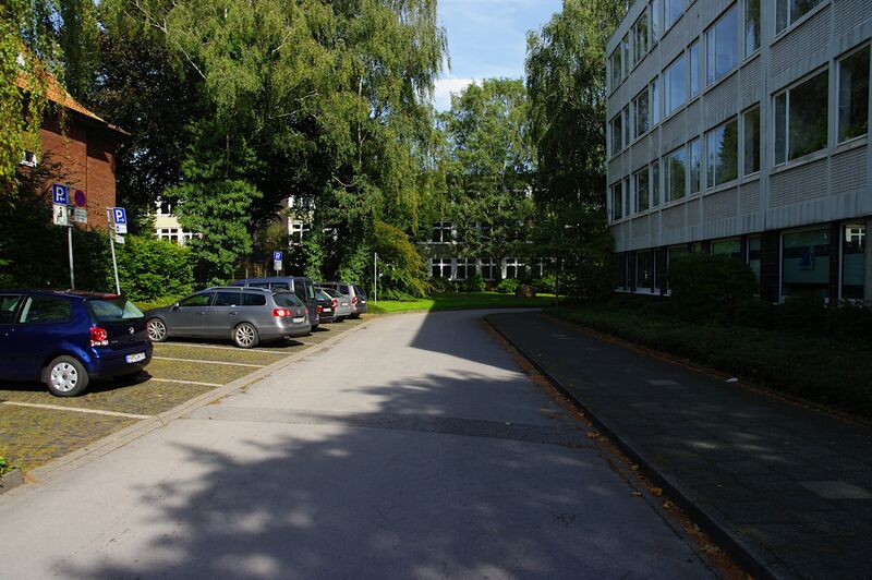 Datei:Strasse HS16 01.jpg