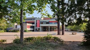 Stein_Gymnasium.jpg