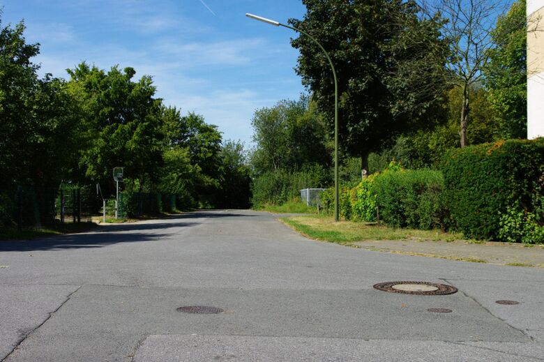 Röntgenstraße von der Behringstraße aus