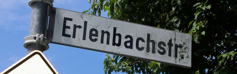 Straßenschild Erlenbachstraße