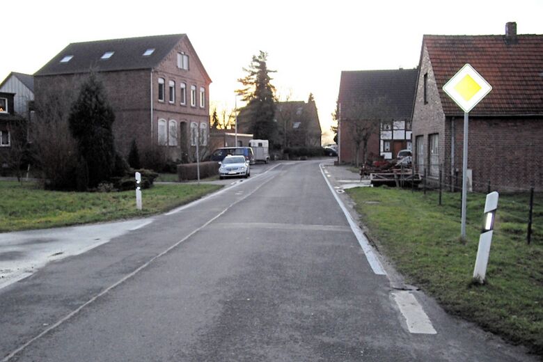 Opsener Straße Ecke Südbräukerstraße Richtung Gobel-von-Drechen-Straße